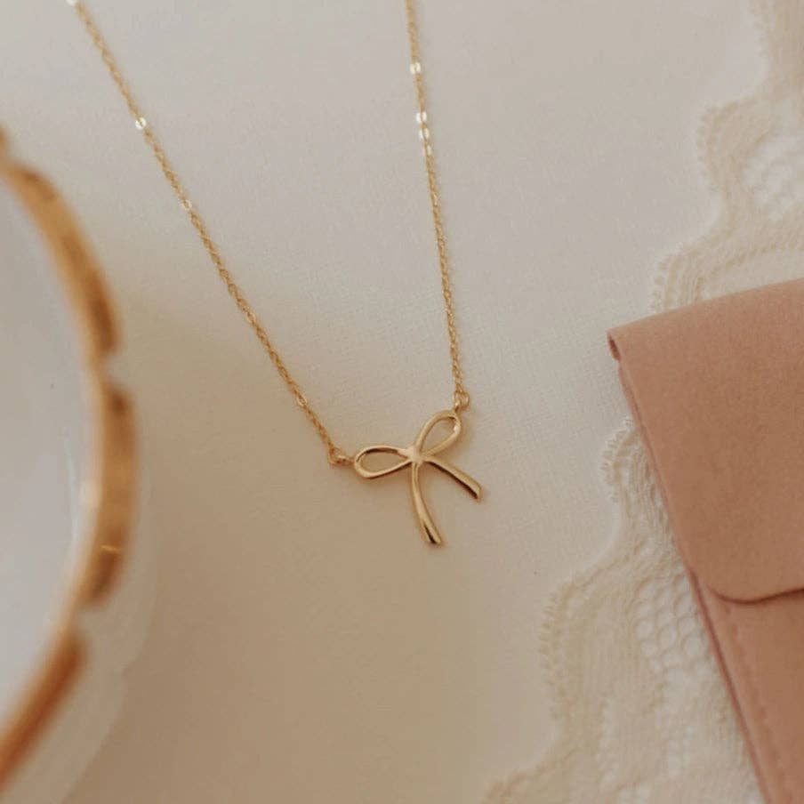 Lily Bow Necklace MA23