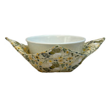 Load image into Gallery viewer, Queen Bee Microwave Bowl Cozy