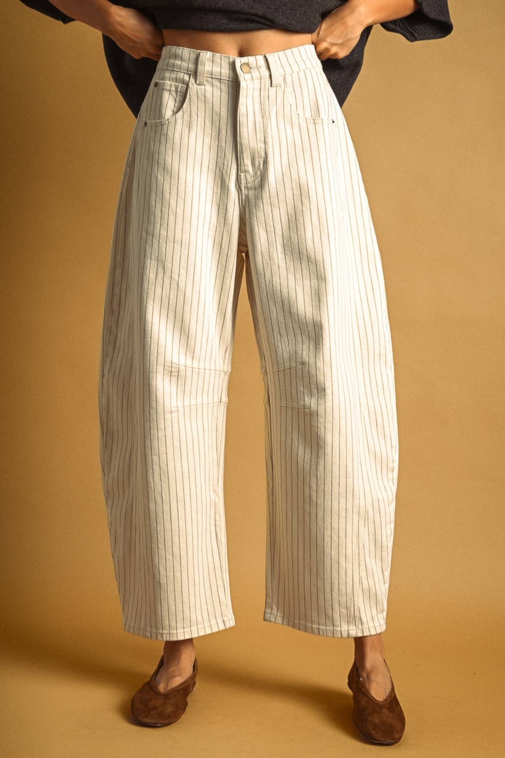 PINSTRIPED BARREL PANTS MM763