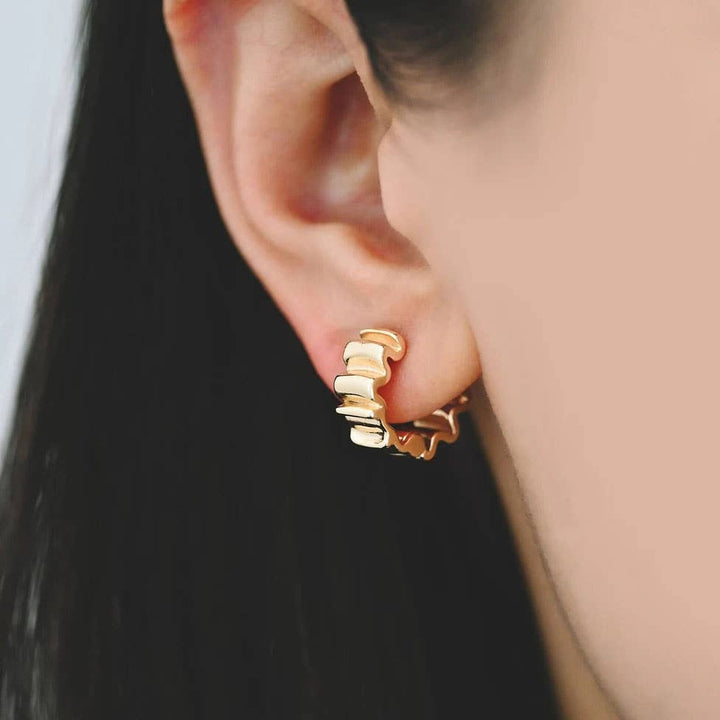 Gold Wave Huggie Hoops KT776