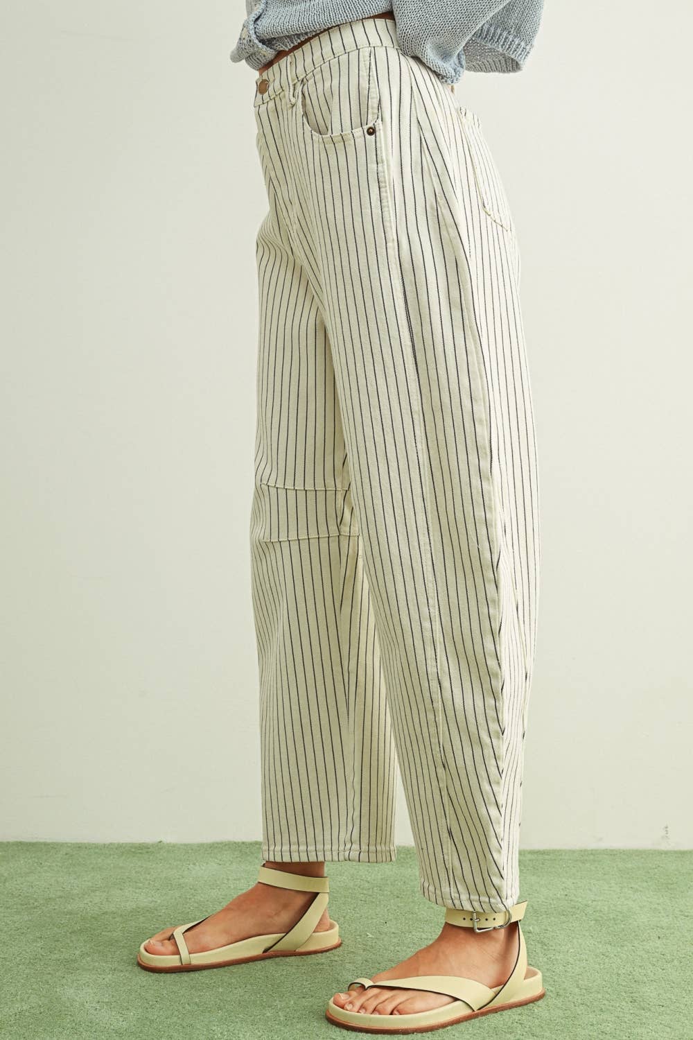 PINSTRIPED BARREL PANTS MM763