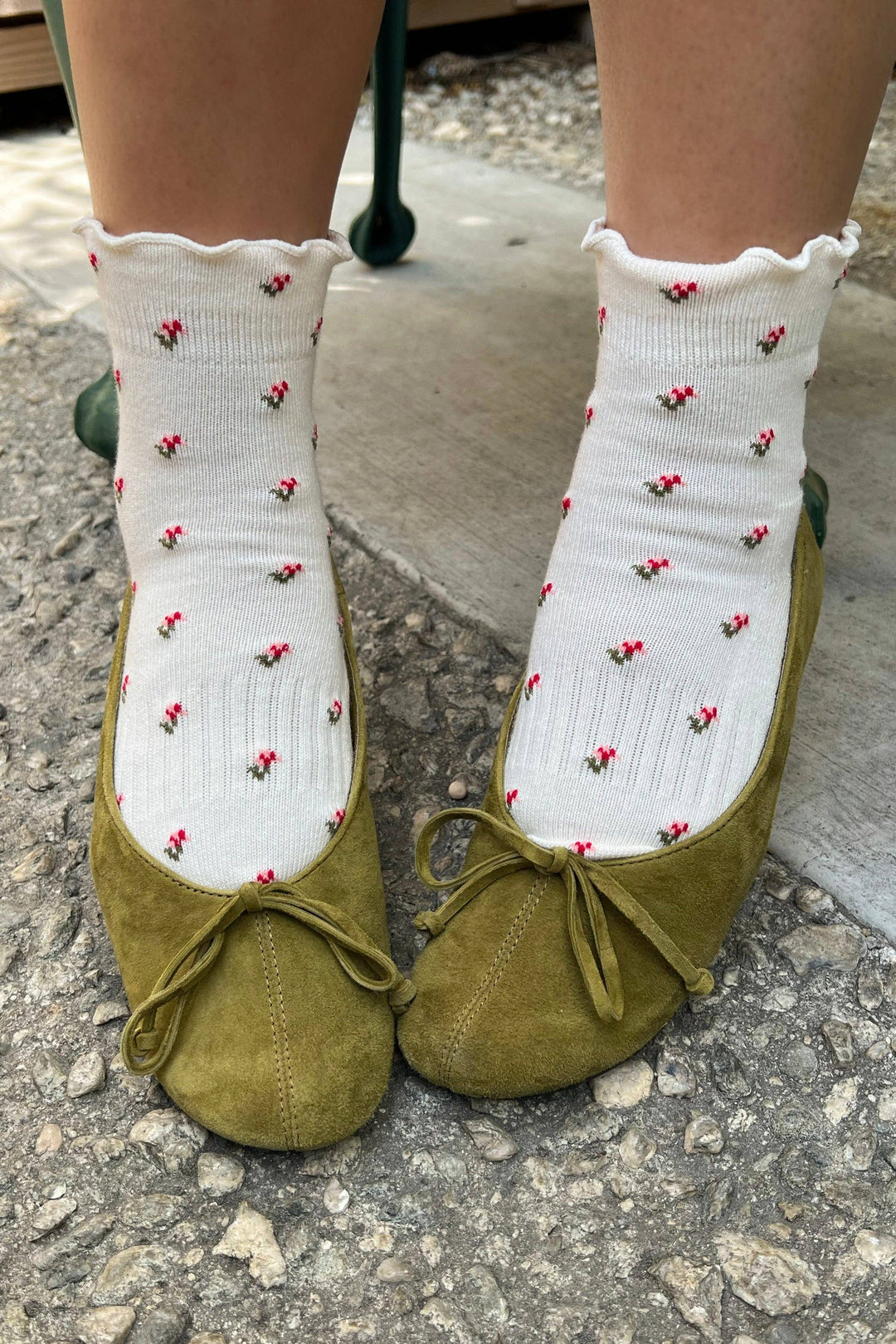 Petal Ruffled Hugger Crew Socks