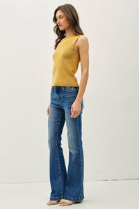 SLEEVELESS TANK