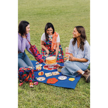 Load image into Gallery viewer, Poppy Felt Wool Trivet