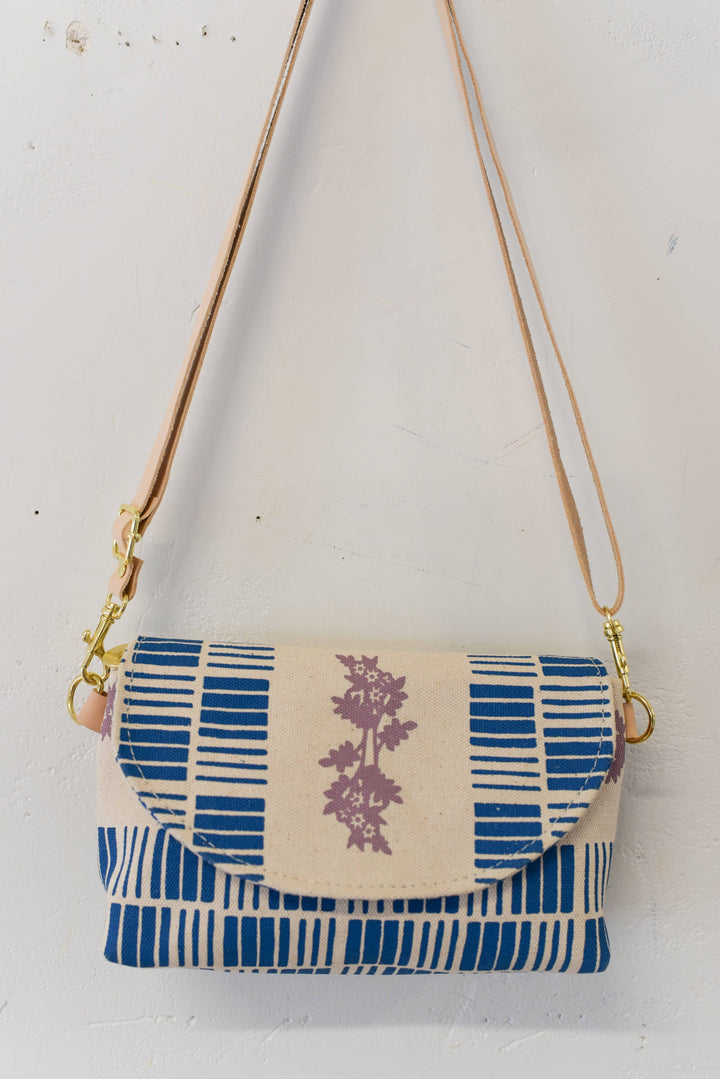 Libby Mini Crossbody Bag – Royal Geo Daisies EF678