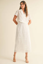 Load image into Gallery viewer, T4998ST   EYELET DETAIL BUTTON DOWN BLOUSE