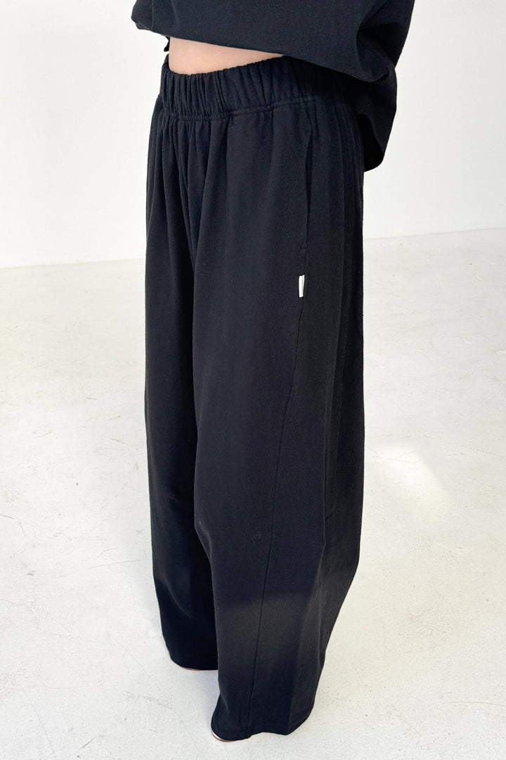 Bare Pants LB221
