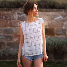 Load image into Gallery viewer, Sleeveless Crinkle Cotton Blouse Top