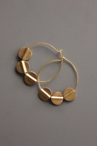 SAHE17 Brass disc hoop earrings