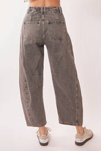 Load image into Gallery viewer, PATCH POCKET WIDE LEG CULOTTE DENIM BARREL PANTS
