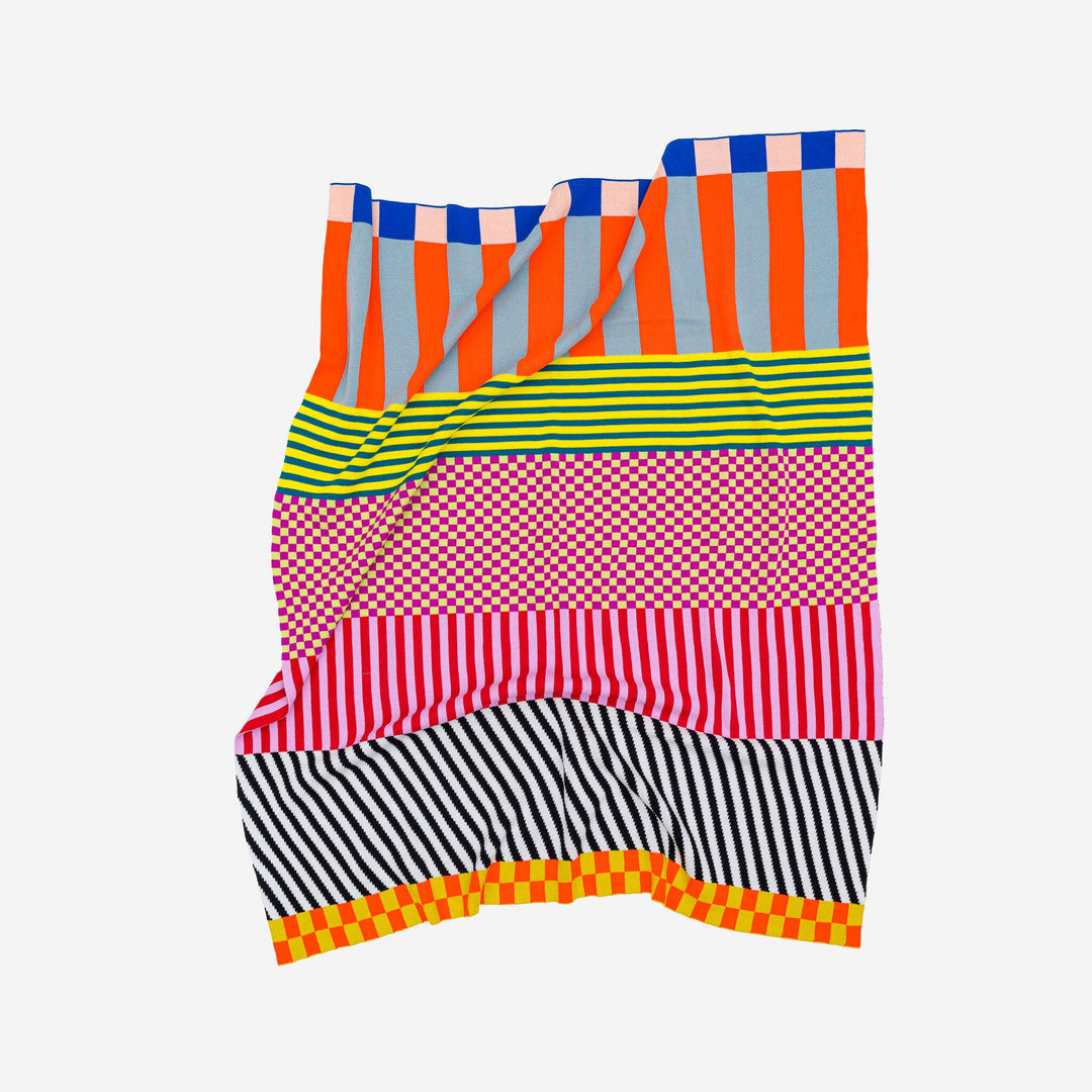 Pattern Patch Throw VLT44