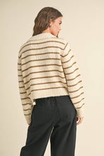 Load image into Gallery viewer, KNITTED CARDIGAN
