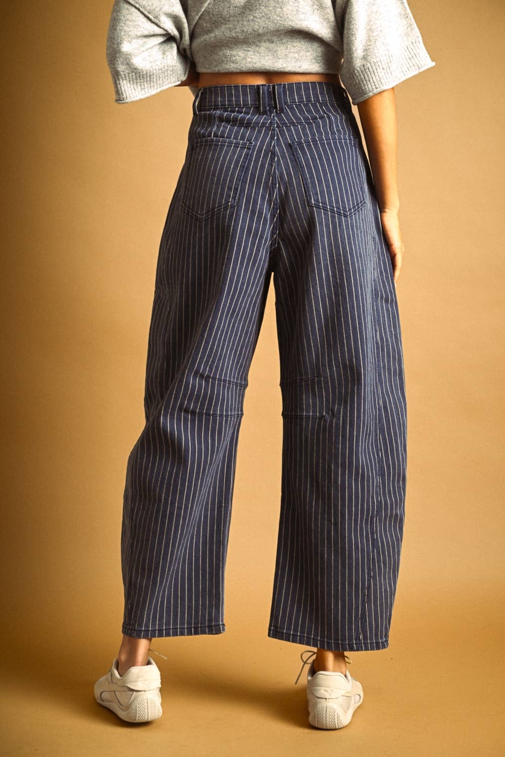 PINSTRIPED BARREL PANTS MM763