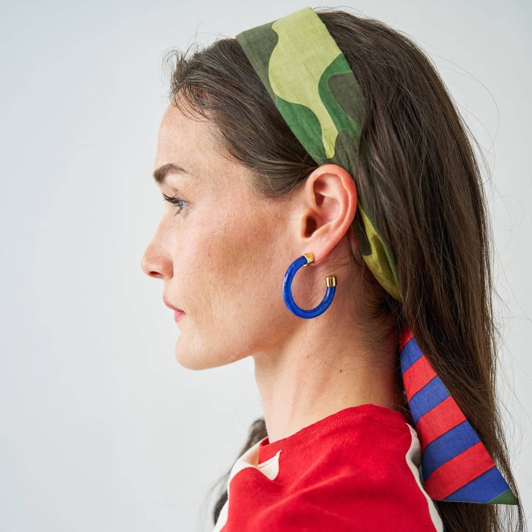 Winona Shiny Resin Hoop Earrings Blue