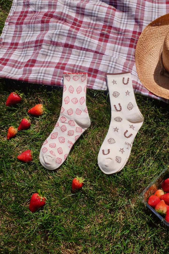 Vintage Style Strawberry Summer Red Cream Ribbed Socks