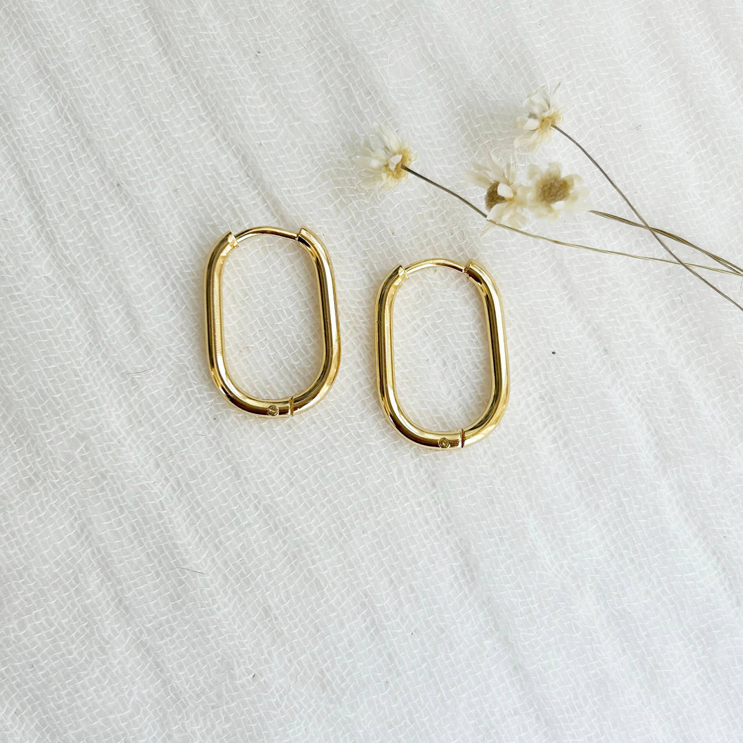 Skinny Everyday Gold Oval Hoops KT532