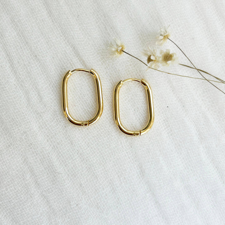 Skinny Everyday Gold Oval Hoops KT532