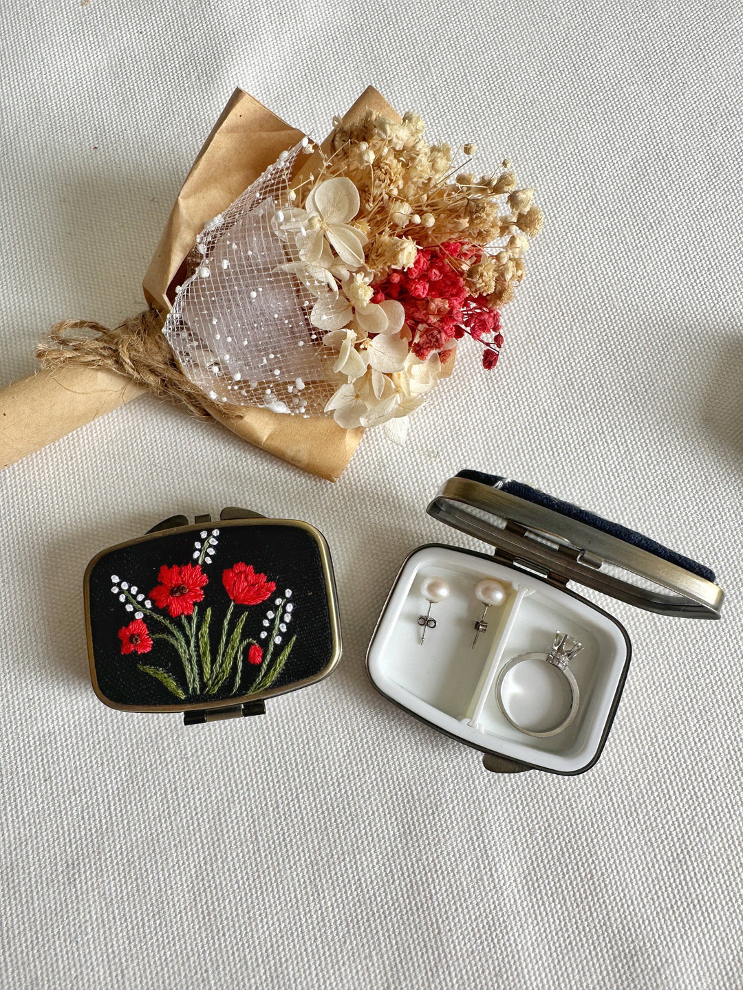 Floral Embroidered Rectangle Mini Jewelry Box With Mirror QF23