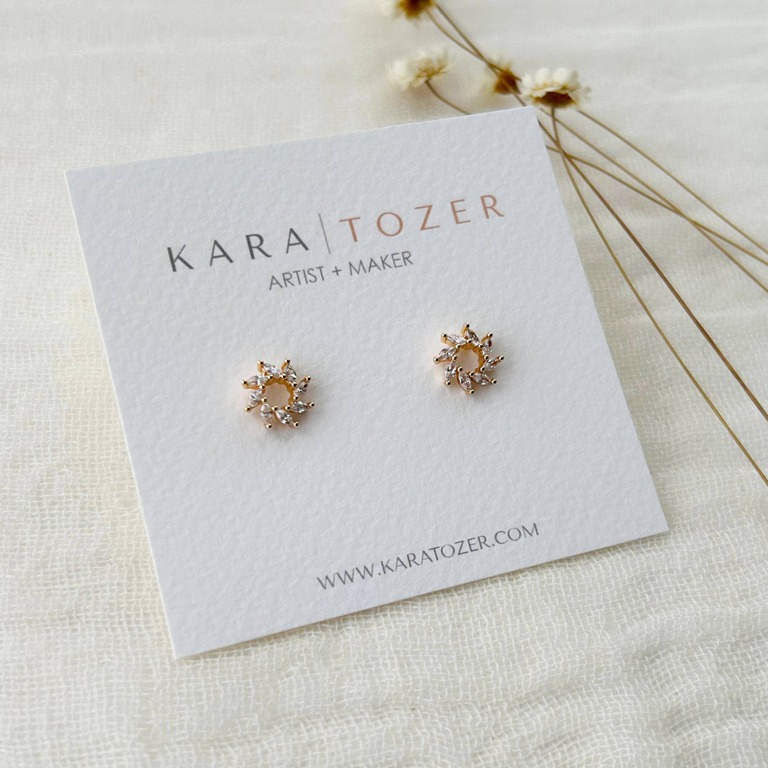 Crystal Wreath Holiday Studs KT977