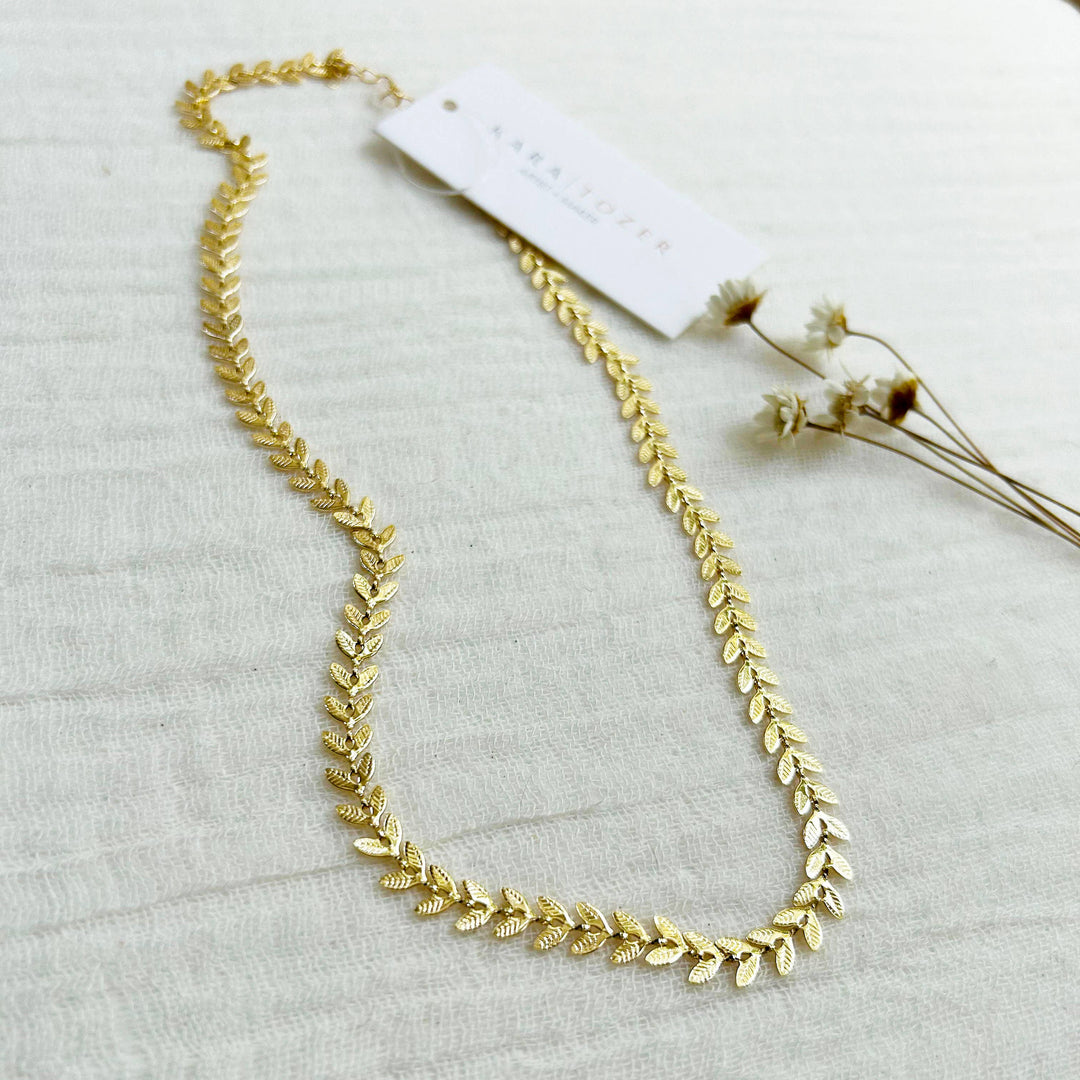 Dainty Leaf Necklace KT29
