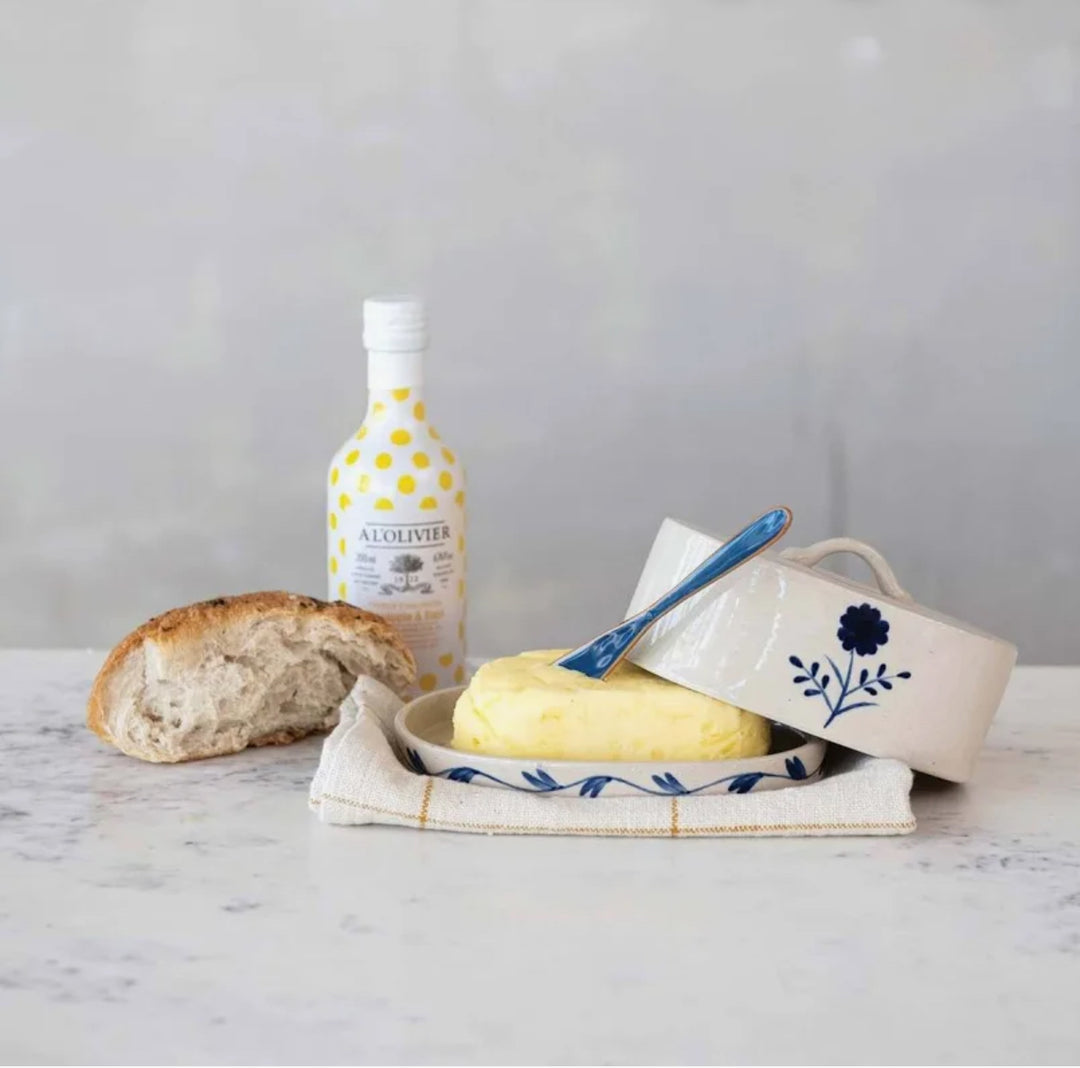 Butter dish with flower
