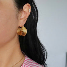 Load image into Gallery viewer, Devon Folded Hoops | Gold Statement Hoops JJ205