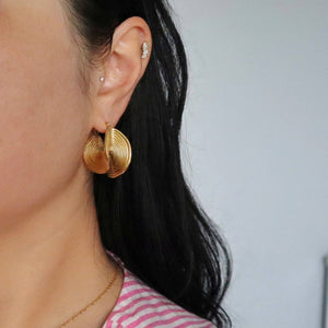 Devon Folded Hoops | Gold Statement Hoops JJ205