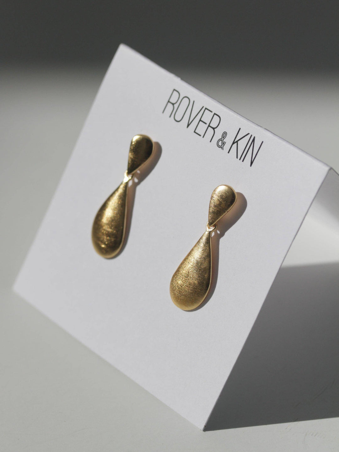 RK08 Luxe Gold Teardrop Earrings