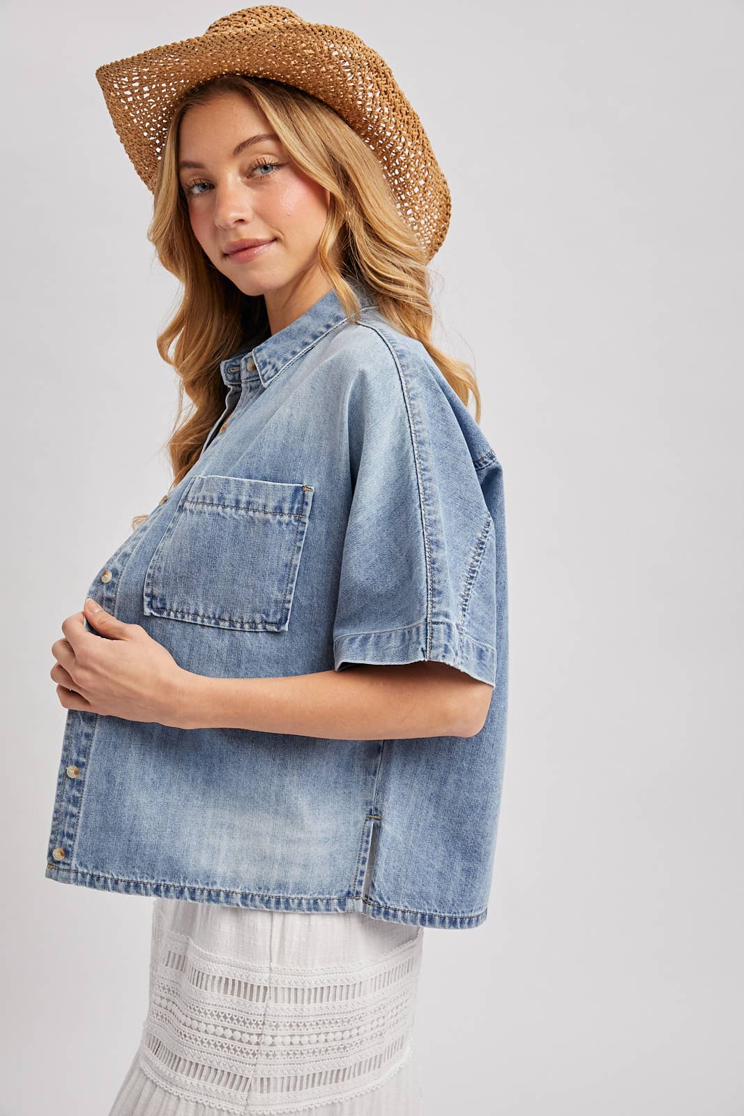 DENIM BUTTON DOWN SHORT SLEEVE BOXY SHIRT BV829