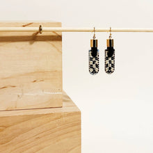 Load image into Gallery viewer, Geometric Checkered Earrings SA04