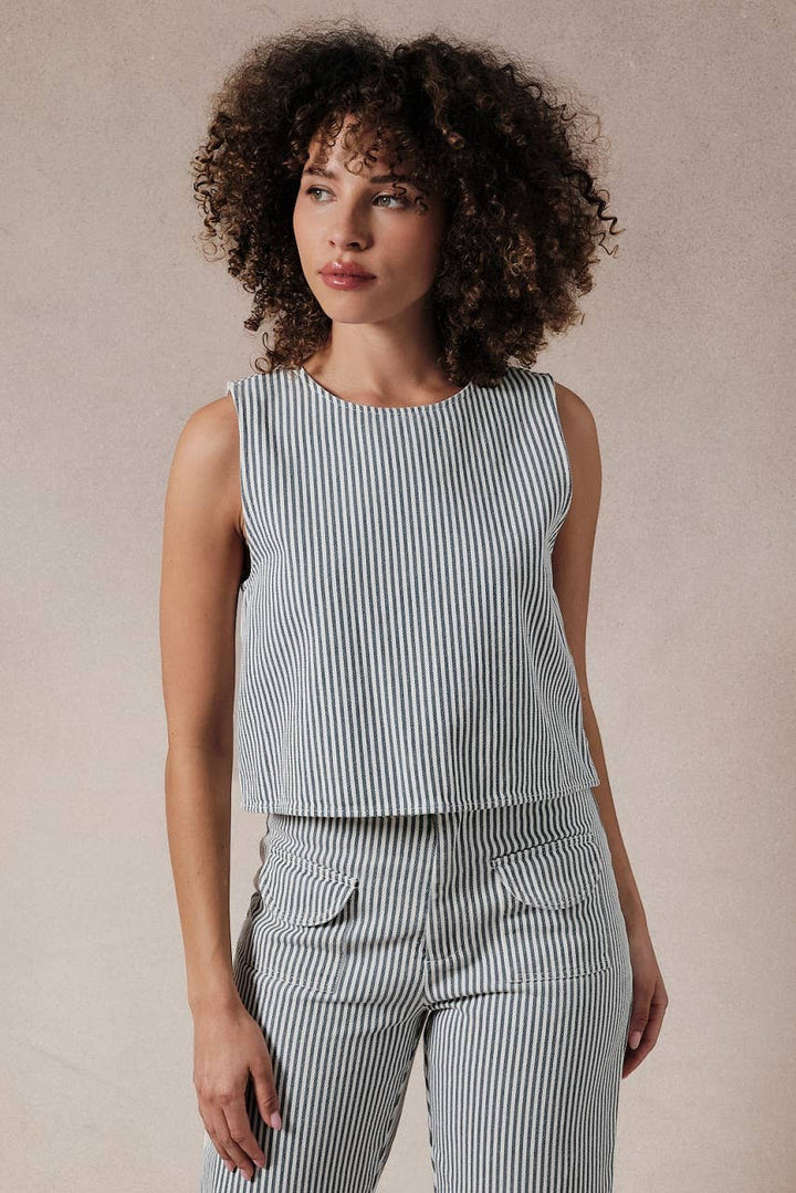 SLEEVELESS STRIPED DENIM CROPPED TOP JT8129