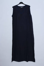 Load image into Gallery viewer, Sleeveless Short Dresses in 100% Linen REF. 10090