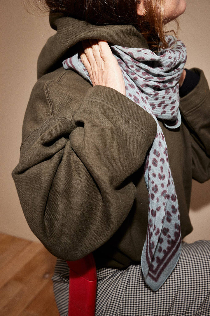 Leopard wool scarf GP22