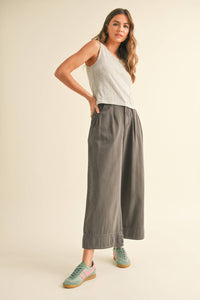 P4093   LOOSE FIT PLEATED WAIST COTTON PANTS