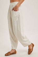 Load image into Gallery viewer, RELAXED BARREL PANTS WITH POCKETS