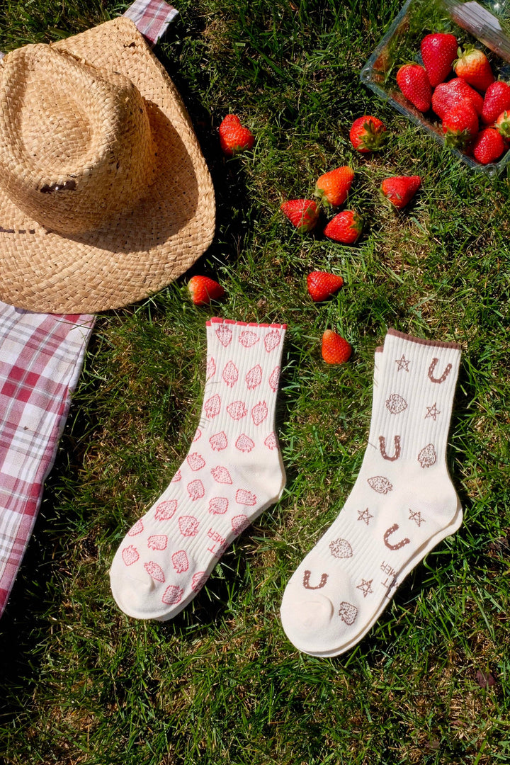 Vintage Style Strawberry Summer Red Cream Ribbed Socks