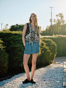 AA315 EMBROIDERED VEST JACKET WITH TIE