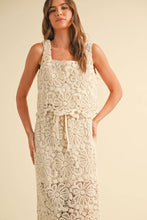 Load image into Gallery viewer, T5515ST   FLOWER CROCHET SLEEVELESS TOP