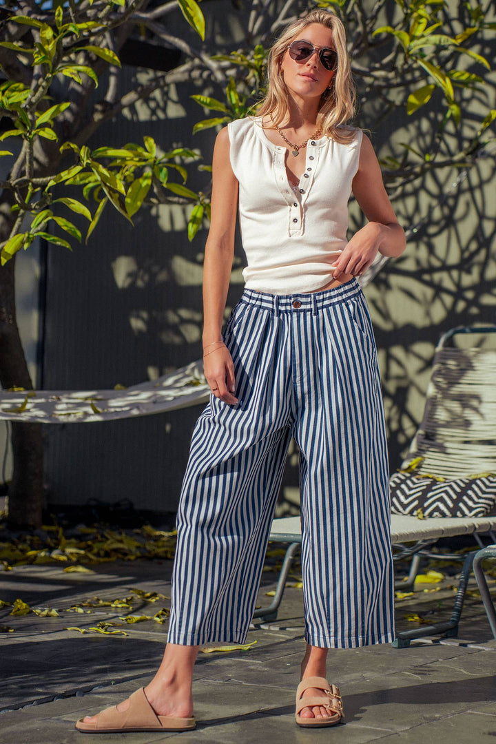 Striped Pleated Wide Leg Culotte Pants UD35