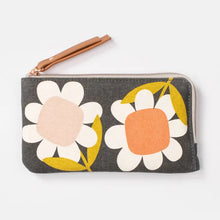 Load image into Gallery viewer, Big Flower Padded Zip Glasses Case Pouch