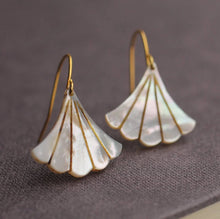 Load image into Gallery viewer, Mother of Pearl Art Deco Earrings SP09
