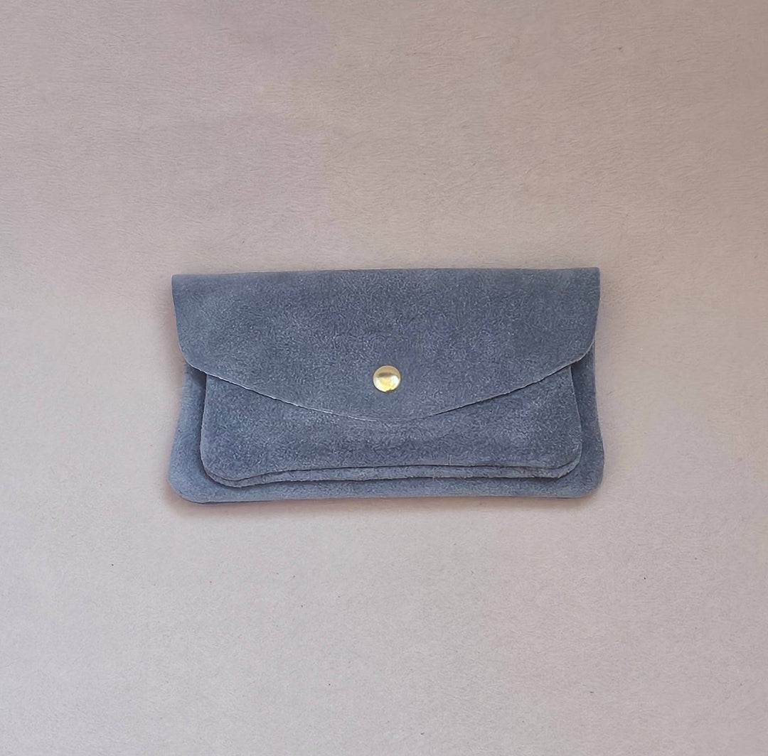 Suede-effect leather pouch - kangaroo: Nude