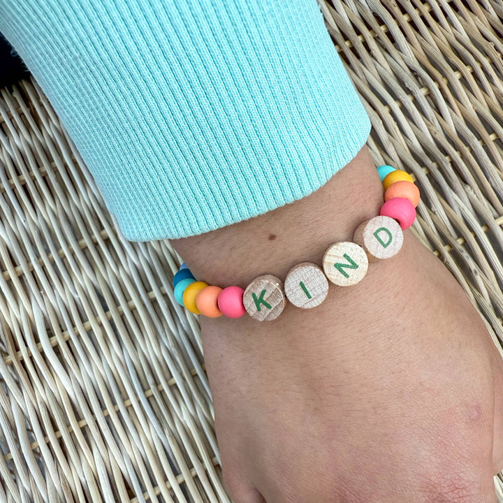 KIND Friendship Bracelet Kit UKCA8