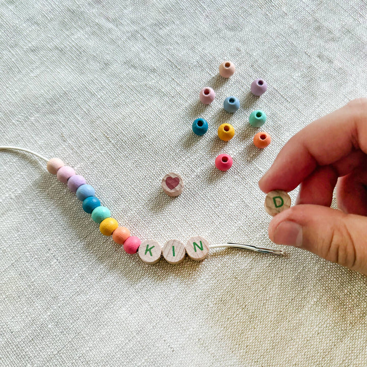 KIND Friendship Bracelet Kit UKCA8