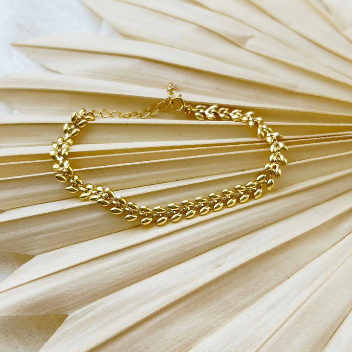 Dainty Leaf Bracelet 