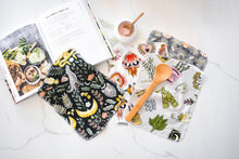 Load image into Gallery viewer, UNpaper® Towels: Mixed Prints