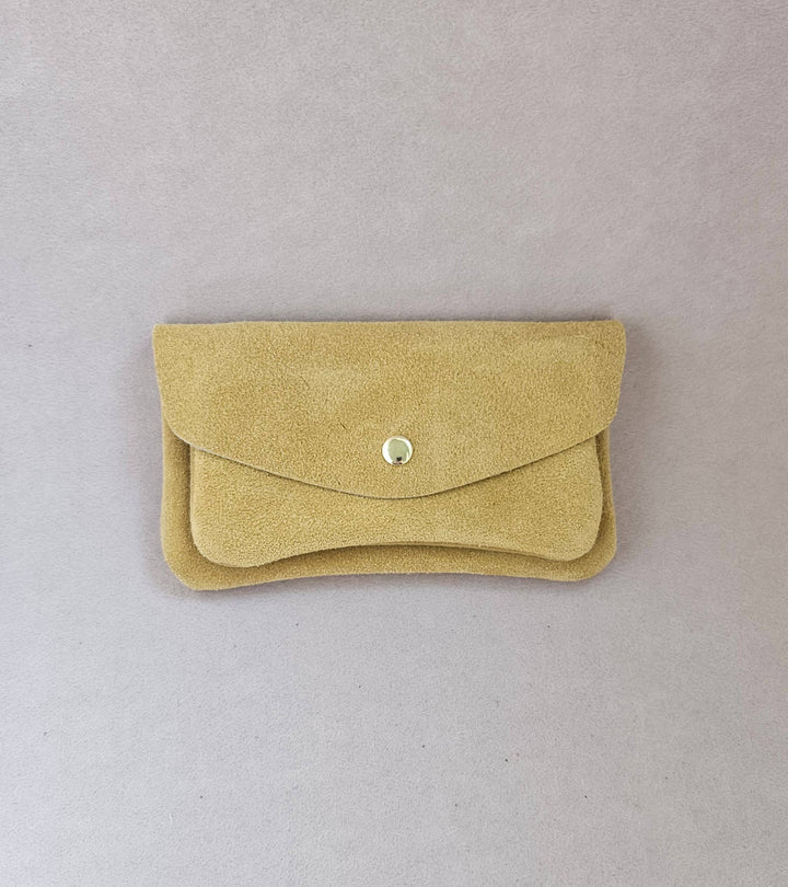 Suede-effect leather pouch - kangaroo: Nude