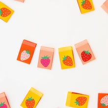 Load image into Gallery viewer, Strawberry Multipack Woven Sewing Quilt and Garment Labels
