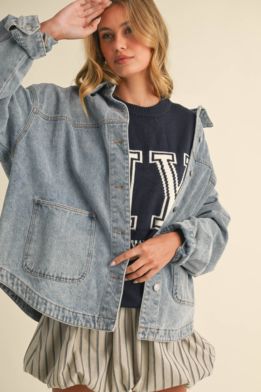 IJ1519 OVERSIZED FRONT POCKET DENIM JACKET