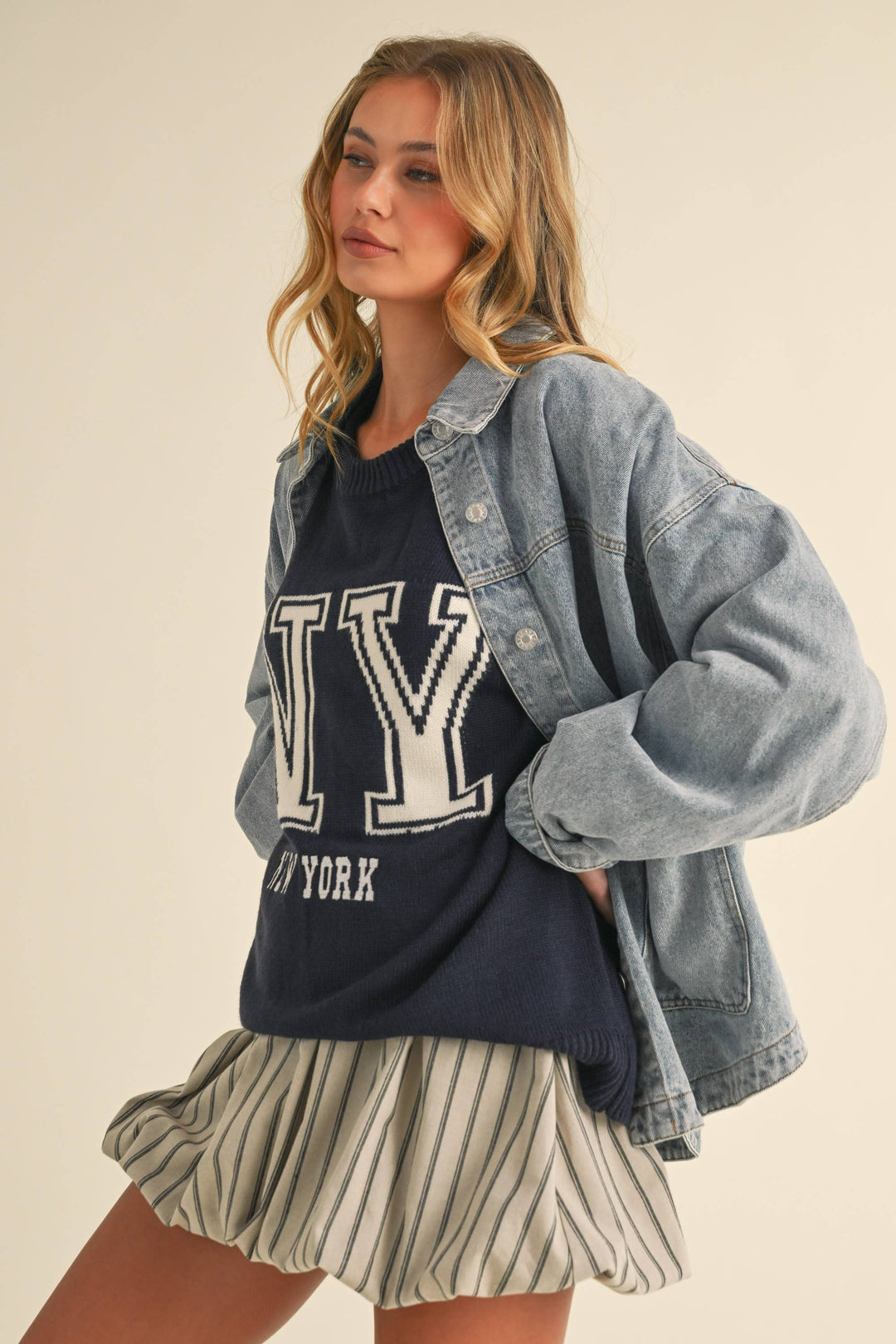IJ1519 OVERSIZED FRONT POCKET DENIM JACKET